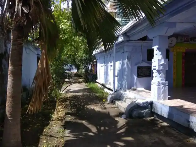Arulmigu Ninaithathai Muditha Vinayagar Temple, Kalakadu - 627501 அருள்மிகு நினைத்ததை முடித்த விநாயகர் திருக்கோயில், களக்காடு - 627501, Tirunelveli - Ancient Temple Architecture and History Image 3