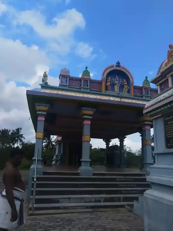 Arulmigu Nithiya Kalyana Veeragava Perumal Temple, Nemam - 600124 அருள்மிகு நித்தியகல்யாண வீரராகவ பெருமாள் திருக்கோயில், Nemam - 600124, Tiruvallur - Ancient Temple Architecture and History Image 3