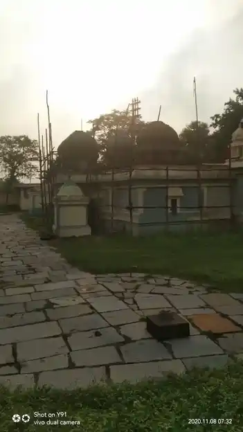 Arulmigu Nootrietteswarar Temple, Outer Of Village And Near Tank, Chinnakavanam - 601204 அருள்மிகு நூற்ஹட்டீஸ்வரர்&amp;nbsp; திருக்கோயில், Outer Of Village And Near Tank, Chinnakavanam - 601204, Tiruvallur - Ancient Temple Architecture and History Image 2