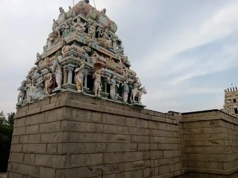 Arulmigu Numperumal Temple, Maraparai - 637410 அருள்மிகு நம்பெருமாள் திருக்கோயில், Maraparai - 637410, Namakkal - Ancient Temple Architecture and History Image 6