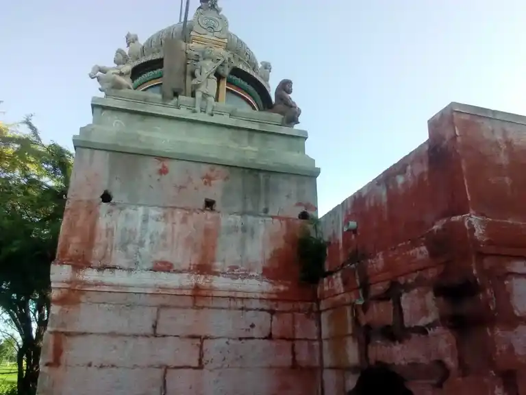 Arulmigu Ocandamman Temple, Nadumudhalaikulam - 625514 ஒச்சாண்டம்மன் திருக்கோயில், Nadumudhalaikulam - 625514, Madurai - Ancient Temple Architecture and History Image 3