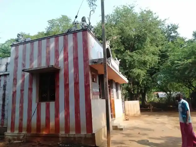 Arulmigu Odaikkaruppana Swamy Temple, Chennagarampatti - 625105 அருள்மிகு ஓடைக்கருப்பணசாமி திருக்கோயில், Chennagarampatti - 625105, Madurai - Ancient Temple Architecture and History Image 7