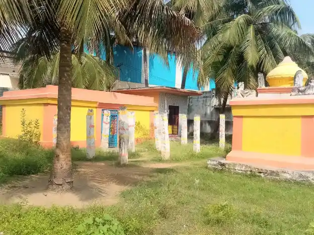 Arulmigu Odasalamman Temple, Therpatti, Thimmapuram - 635112 அருள்மிகு ஒடசலம்மன் திருக்கோயில், தேர்ப்பட்டி, திம்மாபுரம் - 635112, Krishnagiri - Ancient Temple Architecture and History Image 4