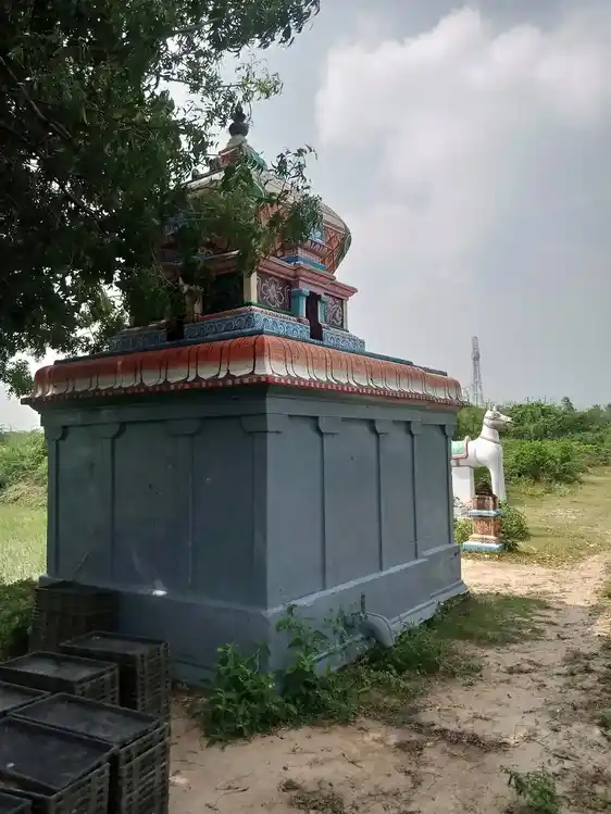 Arulmigu Olivandha Moorthi Ayyanar Temple, Velangudi - 609603 அருள்மிகு ஒளிவந்த மூர்த்தி அய்யனார் திருக்கோயில், Velangudi - 609603, Thiruvarur - Ancient Temple Architecture and History Image 5