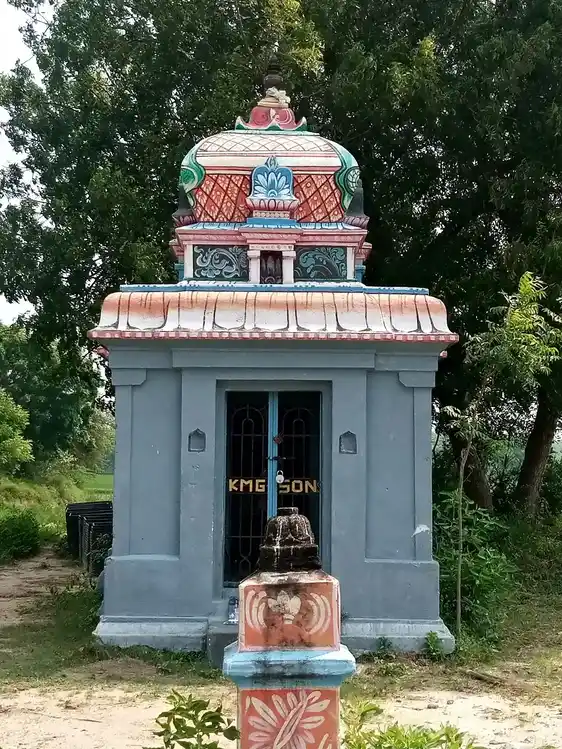 Arulmigu Olivandha Moorthi Ayyanar Temple, Velangudi - 609603 அருள்மிகு ஒளிவந்த மூர்த்தி அய்யனார் திருக்கோயில், Velangudi - 609603, Thiruvarur - Ancient Temple Architecture and History Image 11