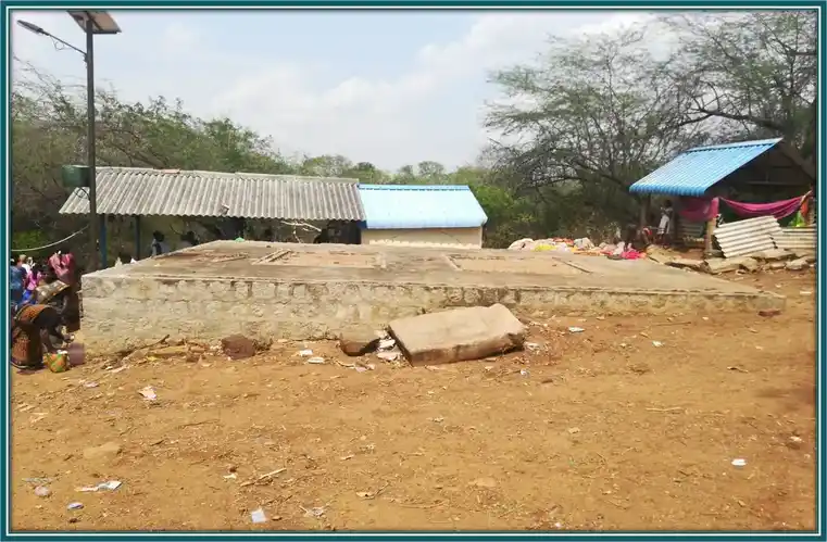Arulmigu Oliyanayakiyammantemple, Lake Area, Maravamadurai - 622002 Arulmigu OliyanayakiyammanTemple, Lake Area, Maravamadurai - 622002, Pudukkottai - Ancient Temple Architecture and History Image 3
