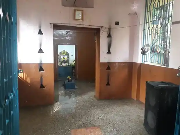 Arulmigu Om Sakthi Vinayagar Temple, Virugambakkam, Chennai - 600092 அருள்மிகு ஓம் சக்தி விநாயகர் திருக்கோயில், ஓட்டைப் பிள்ளையார் கோயில், விருகம்பாக்கம், சென்னை - 600092, Chennai - Ancient Temple Architecture and History Image 2