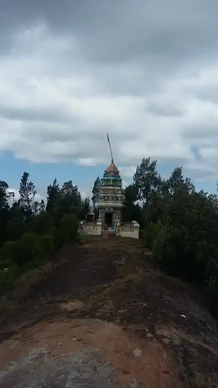 Arulmigu Om Saravana Malai Murugan Temple, Vandisolai, Coonoor - 643101 அருள்மிகு ஓம் சரவண மலை முருகன் திருக்கோயில், Vandisolai, Coonoor - 643101, Nilgiris - Ancient Temple Architecture and History Image 3