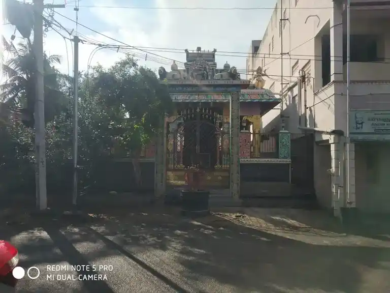 Arulmigu Omsakthi Mariyamman Vinayagar Velmurgan Temple, Dharmapuri - 636701 அருள்மிகு சக்திமாரியம்மன் விநாயகர் திருக்கோயில், தர்மபுரி - 636701, Dharmapuri - Ancient Temple Architecture and History Image 2