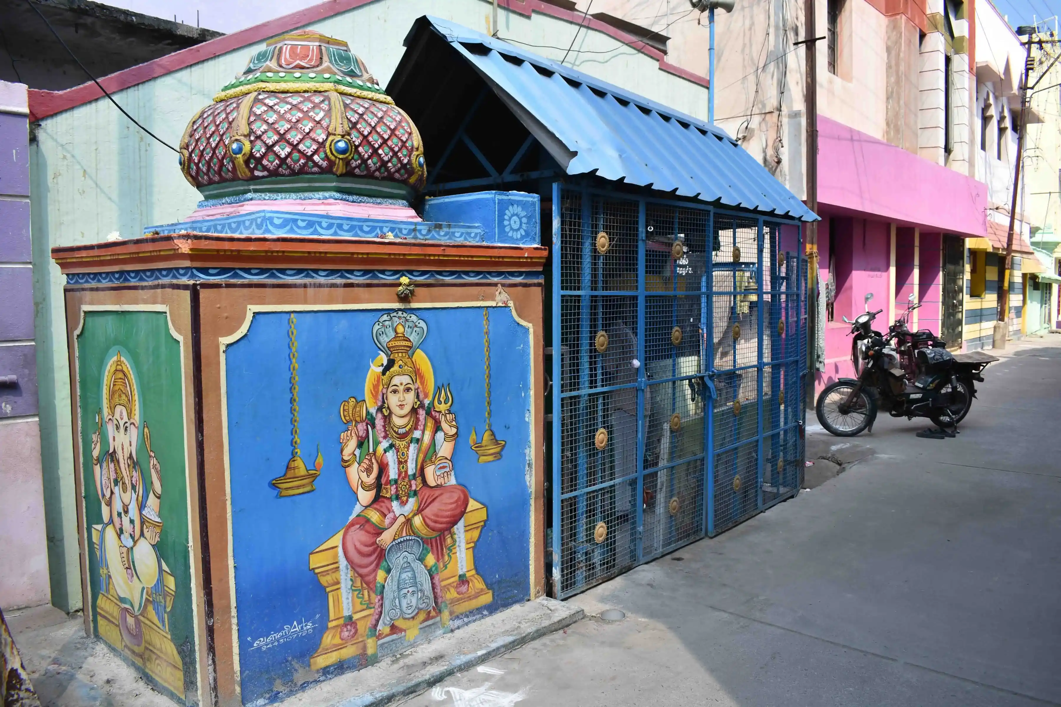 Arulmigu Omsakthi Muthumarriamman Temple, Woraiyur, Thiruchirappalli - 620003 Arulmigu Omsakthi MuthuMarriamman Temple, Woraiyur, Thiruchirappalli - 620003, Thiruchirappalli - Ancient Temple Architecture and History Image 3