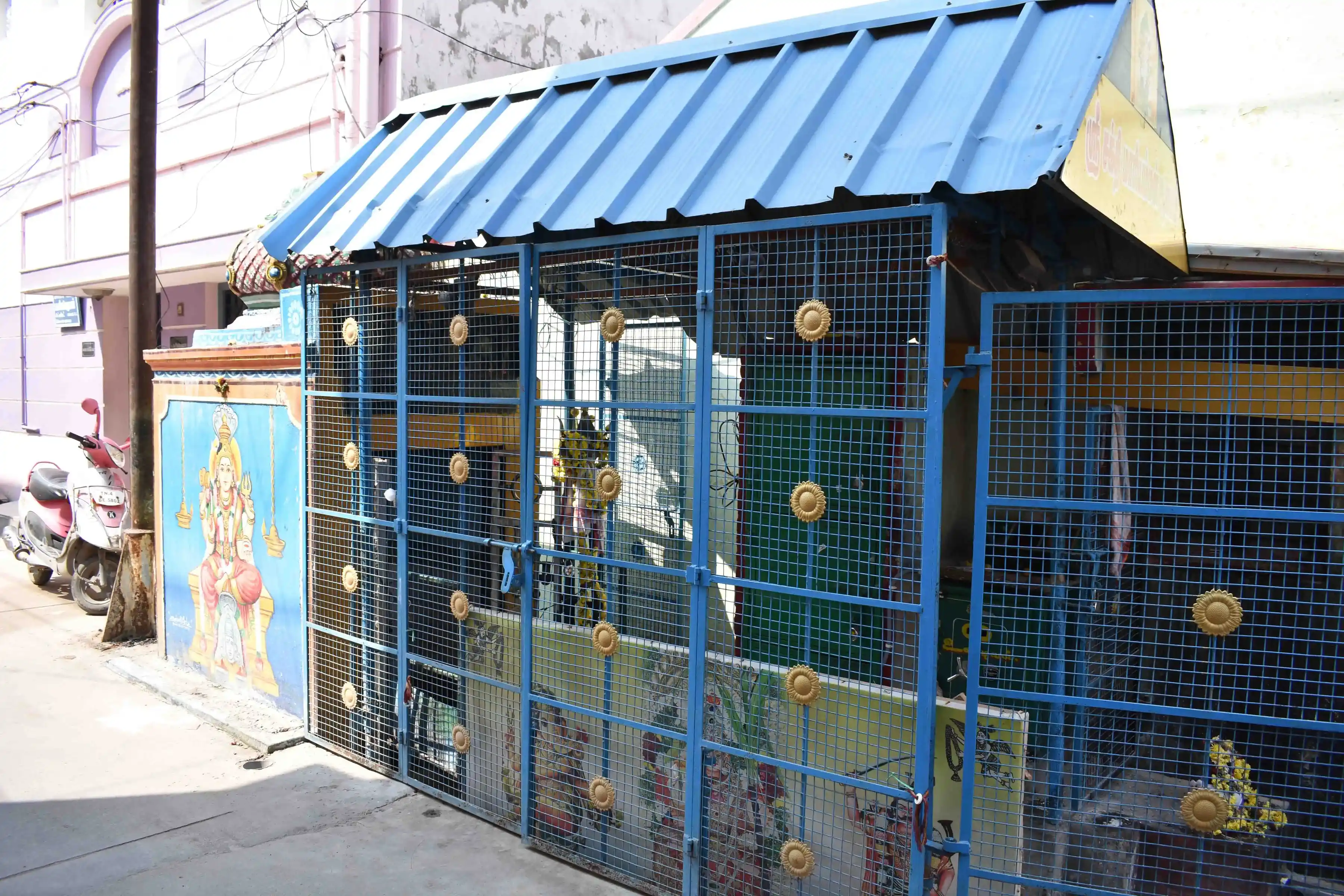 Arulmigu Omsakthi Muthumarriamman Temple, Woraiyur, Thiruchirappalli - 620003 Arulmigu Omsakthi MuthuMarriamman Temple, Woraiyur, Thiruchirappalli - 620003, Thiruchirappalli - Ancient Temple Architecture and History Image 4