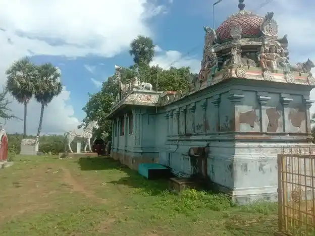Arulmigu Omudaya Ayyanar Temple, Mahilankottai - 614601 Arulmigu Omudaya Ayyanar Temple, Mahilankottai - 614601, Thanjavur - Ancient Temple Architecture and History Image 2