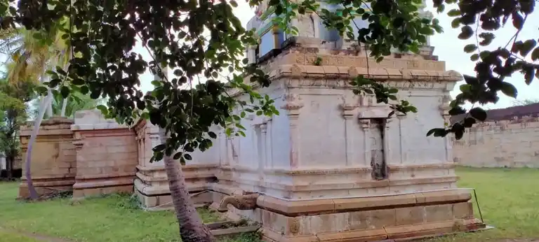 Arulmigu Onaiyur Vagayara Temple, Marungapuri, Marungapuri - 621308 அருள்மிகு மருங்காபுரிஊனையூர் வகைறயா திருக்கோயில், Marungapuri, Marungapuri - 621308, Thiruchirappalli - Ancient Temple Architecture and History Image 7