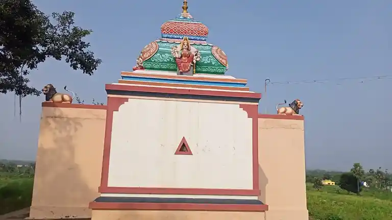 Arulmigu Ongaliamman Temple, Madanaickenpatty, Kuttapatty - 636453 Arulmigu Ongaliamman Temple, Madanaickenpatty, Kuttapatty - 636453, Salem - Ancient Temple Architecture and History Image 3