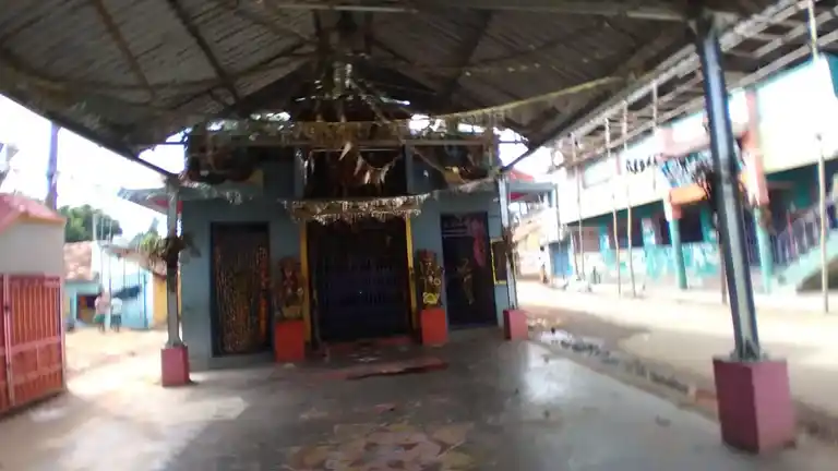 Arulmigu Oochimakaliyamman Temple, Naitchiyartemple, Naitchiyarkoil - 612602 அருள்மிகு உச்சிமகாகாளியம்மன் திருக்கோயில், Naitchiyarkoil, Naitchiyarkoil - 612602, Thanjavur - Ancient Temple Architecture and History Image 6