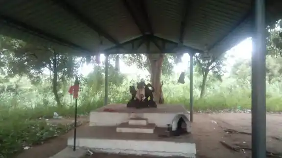 Arulmigu Oonjal Karupu Temple, Erakudi - 621001 Temple