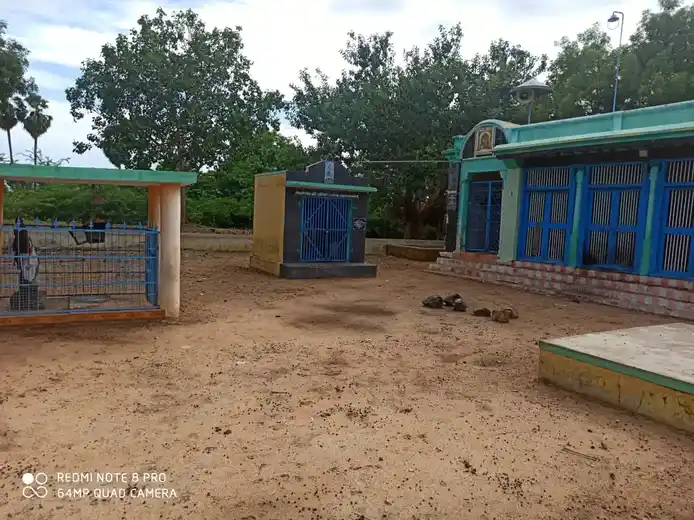 Arulmigu Oorani Sudalaimadasamy Temple, Padmanabhamangalam - 628619 அருள்மிகு ஊரணி சுடலைமாடசுவாமி திருக்கோயில், Padmanabhamangalam - 628619, Thoothukudi - Ancient Temple Architecture and History Image 3