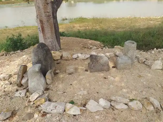 Arulmigu Ooranippillaiyar Temple, Paiyur - 621316 அருள்மிகு ஊரணிப்பிள்ளையார் திருக்கோயில், Paiyur - 621316, Pudukkottai - Ancient Temple Architecture and History Image 3