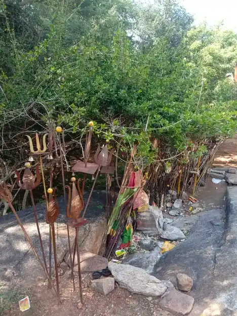 Arulmigu Oorkaval Samy Temple, Pottapatti - 625103 அருள்மிகு ஊர்காவல்சாமி கோயில், Pottapatti - 625103, Madurai - Ancient Temple Architecture and History Image 4