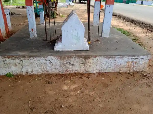 Arulmigu Oorkaval Swamy Temple, Mallanampatty - 624202 அருள்மிகு ஊர்காவல்சாமி திருக்கோயில், Mallanampatty - 624202, Dindigul - Ancient Temple Architecture and History Image 5