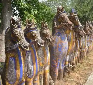 Arulmigu Oorkavalan Samy Temple, Velliyankudipatti - 630410 அருள்மிகு. ஊர்காவலன் சுவாமி திருக்கோயில், Velliyankudipatti - 630410, Sivagangai - Ancient Temple Architecture and History Image 3