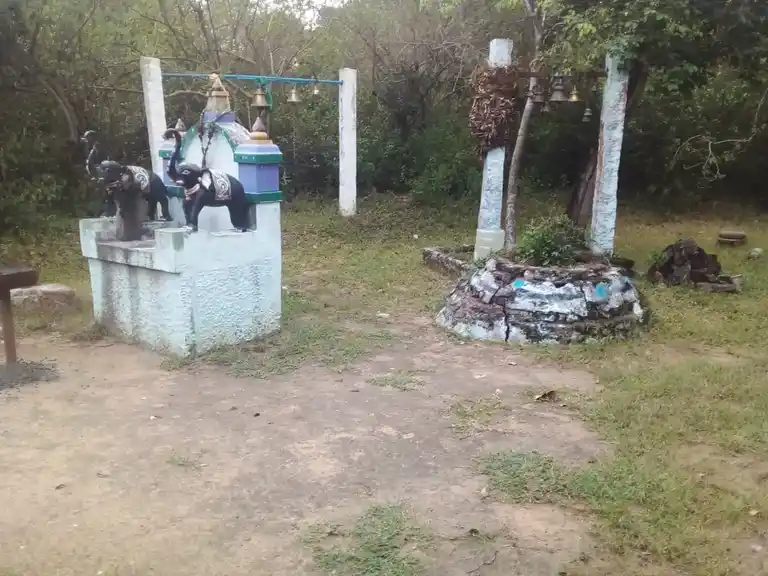 Arulmigu Oorkkaaval Karuppar Temple, Semboothi - 622401