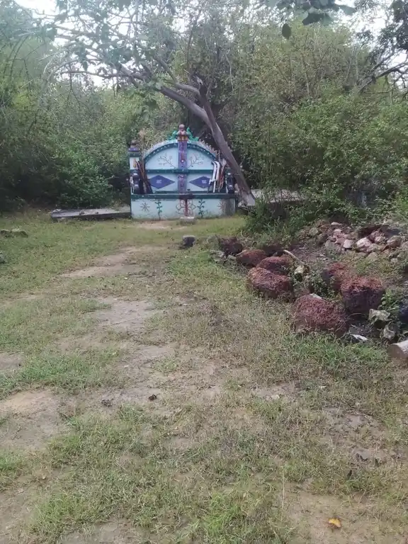 Arulmigu Oorkkaaval Karuppar Temple, Semboothi - 622401 அருள்மிகு ஊர்காவல் கருப்பர் திருக்கோயில், Semboothi - 622401, Pudukkottai - Ancient Temple Architecture and History Image 4