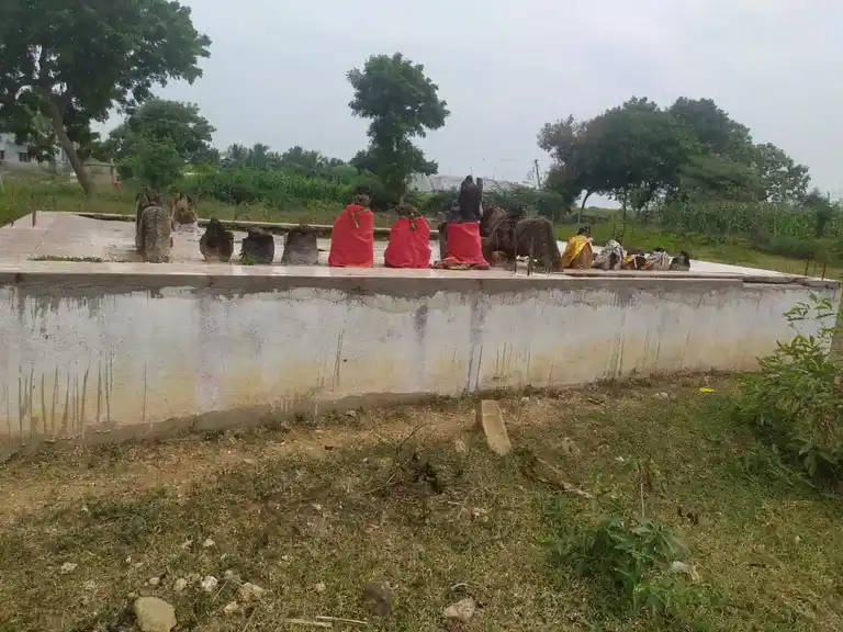 Arulmigu Oorsuthiyan Temple, Varagur - 621708 அருள்மிகு ஊர்சுத்தியான் திருக்கோயில், Varagur - 621708, Perambalur - Ancient Temple Architecture and History Image 2