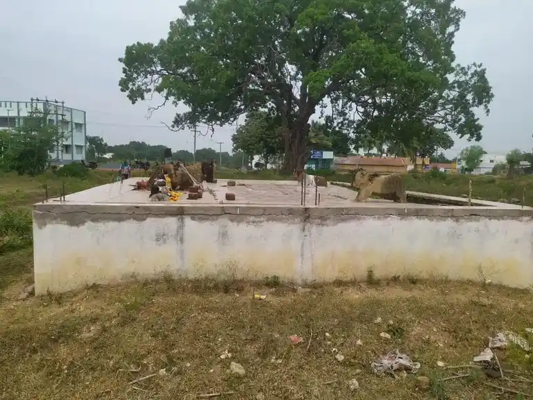 Arulmigu Oorsuthiyan Temple, Varagur - 621708 அருள்மிகு ஊர்சுத்தியான் திருக்கோயில், Varagur - 621708, Perambalur - Ancient Temple Architecture and History Image 4