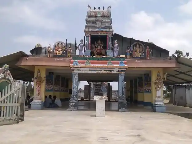 Arulmigu Oorukulam Marriamman Temple, Kailavanampettai - 614810 Temple