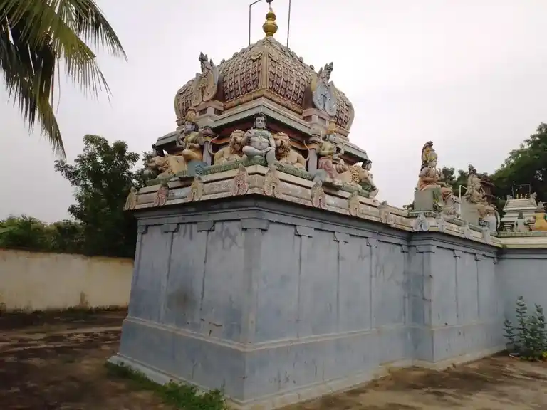 Arulmigu Oothukattu Mariyamman Temple, Vizhur - 607805 அருள்மிகு ஊத்துகாட்டுமாரியம்மன் திருக்கோயில், Vizhur - 607805, Cuddalore - Ancient Temple Architecture and History Image 5