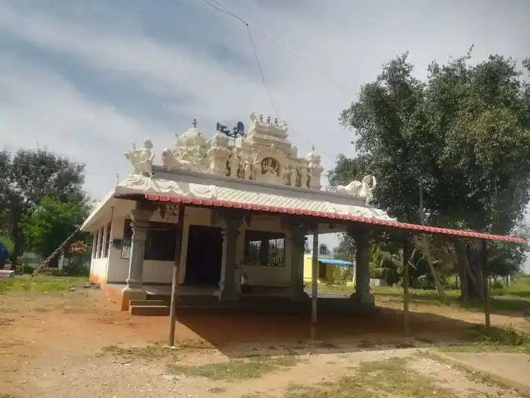 Arulmigu Ottapatty Mariamman Temple, Chettimankurichi - 637101 அருள்மிகு ஒட்டப்பட்டி மாரியம்மன் திருக்கோயில், Chettimankurichi - 637101, Salem - Ancient Temple Architecture and History Image 2