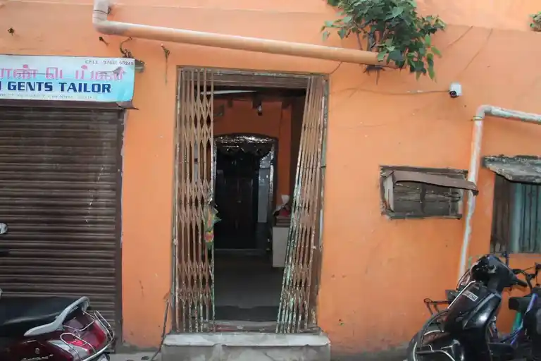 Arulmigu Otthiya Anjaneya Swamy Temple, Periya Medu, Chennai - 600003 அருள்மிகு ஒரிய ஆஞ்சநேயசுவாமி திருக்கோயில், பெரிய மேடு, சென்னை - 600003, Chennai - Ancient Temple Architecture and History Image 3