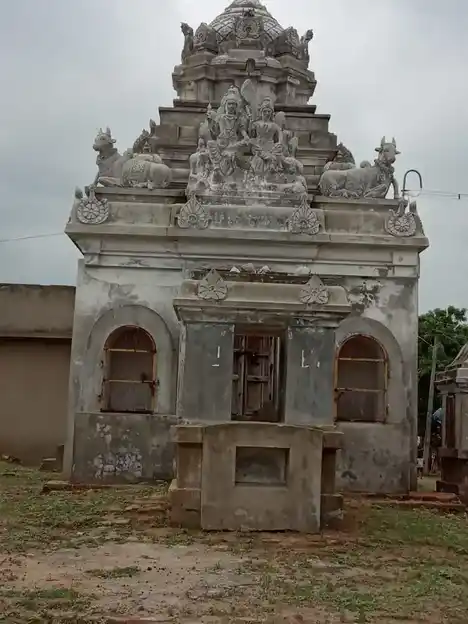 Arulmigu Paadhadeswarar Temple, Umamaheswarapuram - 610202