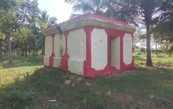 Arulmigu Paappanayakkamman Temple, Elayamuthur - 642154 Arulmigu Paappanayakkamman Temple, Elayamuthur - 642154, Tiruppur - Ancient Temple Architecture and History Image 3