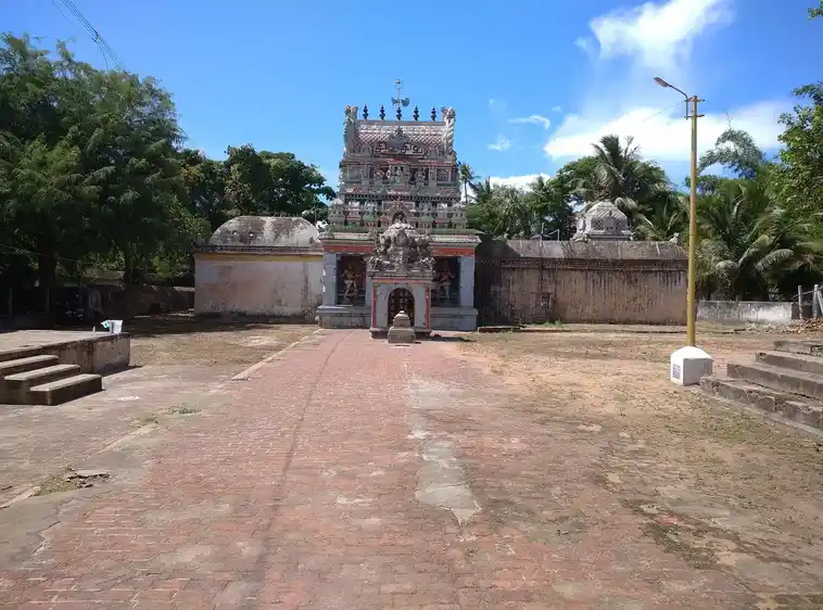 Arulmigu Paarvathishwarar Swamy Temple, Enjikudi - 609405 அருள்மிகு பார்வதீஸ்வரர் திருக்கோயில், பேரளம் பேரூராட்சி, இஞ்சிகுடி - 609405, Thiruvarur - Ancient Temple Architecture and History Image 2