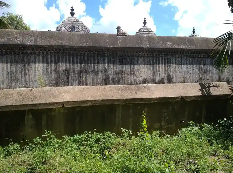 Arulmigu Paarvathishwarar Swamy Temple, Enjikudi - 609405 அருள்மிகு பார்வதீஸ்வரர் திருக்கோயில், பேரளம் பேரூராட்சி, இஞ்சிகுடி - 609405, Thiruvarur - Ancient Temple Architecture and History Image 5