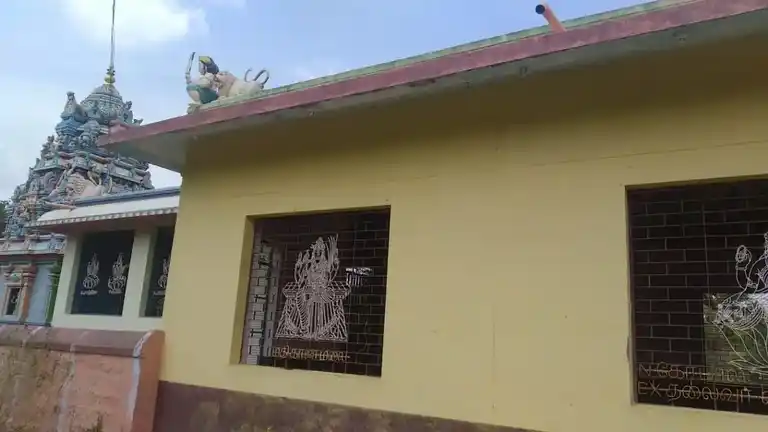 Arulmigu Pacchai Naacchiyamman Temple, Lakshmanappatti - 622202 அருள்மிகு பச்சைநாச்சியம்மன் திருக்கோயில், Lakshmanappatti - 622202, Pudukkottai - Ancient Temple Architecture and History Image 2