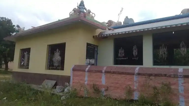Arulmigu Pacchai Naacchiyamman Temple, Lakshmanappatti - 622202 அருள்மிகு பச்சைநாச்சியம்மன் திருக்கோயில், Lakshmanappatti - 622202, Pudukkottai - Ancient Temple Architecture and History Image 6