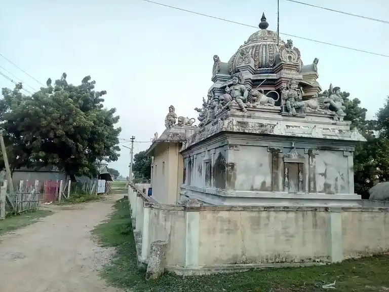 Arulmigu Pacchaiyamman Temple, Seeganenthal - 614630 அருள்மிகு பச்சையம்மன் திருக்கோயில், Seeganenthal - 614630, Pudukkottai - Ancient Temple Architecture and History Image 5