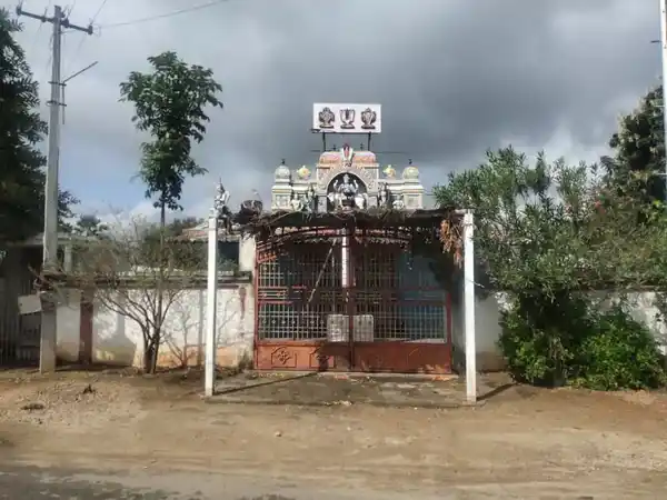 Arulmigu Pachai Perumal Temple, Ponneri, Harur - 636903 அருள்மிகு பச்சை பெருமாள் திருக்கோயில், மாம்பாடி, மாம்பாடி - 636903, Dharmapuri - Ancient Temple Architecture and History Image 3