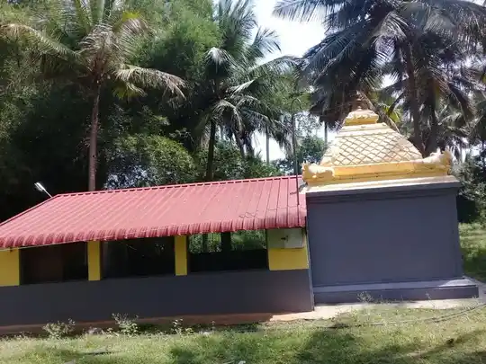 Arulmigu Pachaikaraiamman Temple, Devaryapuram - 642109 அருள்மிகுபச்சகைரையம்மன் திருக்கோயில், Devaryapuram - 642109, Coimbatore - Ancient Temple Architecture and History Image 4