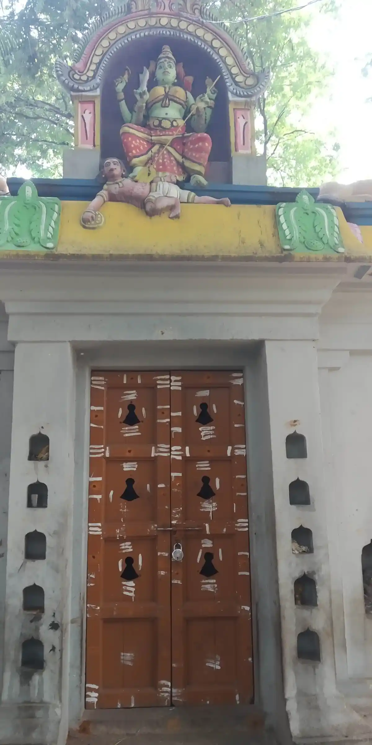 Arulmigu Pachaimuniyay Temple, Kumbakonam - 612002 அருள்மிகு பிச்சைமுனியாயி திருக்கோயில், Kumbakonam - 612002, Thanjavur - Ancient Temple Architecture and History Image 3