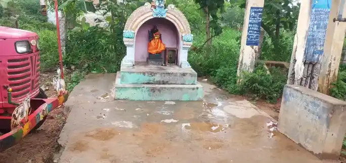 Arulmigu Pachaiyamman Temple, Manganam, Manganam Pathalapettai - 620013 அருள்மிகு பச்சையம்மன் திருக்கோயில், மாங்கானம், மாங்கானம் பத்தாளப்பேட்டை - 620013, Thiruchirappalli - Ancient Temple Architecture and History Image 2