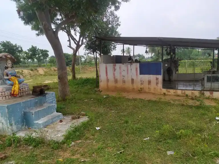 Arulmigu Pachayi Semmaiya Temple, Silakudi - 621653 அருள்மிகு பச்சையாயி செம்மையா திருக்கோயில், Silakudi - 621653, Perambalur - Ancient Temple Architecture and History Image 4