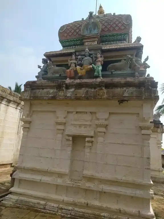 Arulmigu Padaikatha Ayyanar Temple, Kadur - 621716 அருள்மிகு படைக்காத்த அய்யனார் திருக்கோயில், Kadur - 621716, Perambalur - Ancient Temple Architecture and History Image 2