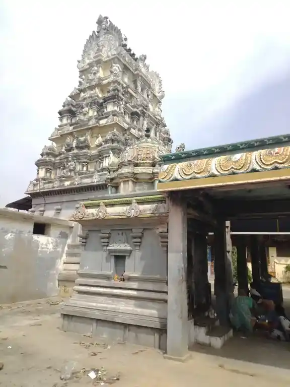 Arulmigu Padaiveetuamman Temple, Vaithireddy Palayam,Panruti Taluk,Cuddalore Dt - 607106 அருள்மிகு படைவீட்டம்மன் திருக்கோயில், வைத்திரெட்டி பாளையம் - 607106, Cuddalore - Ancient Temple Architecture and History Image 3