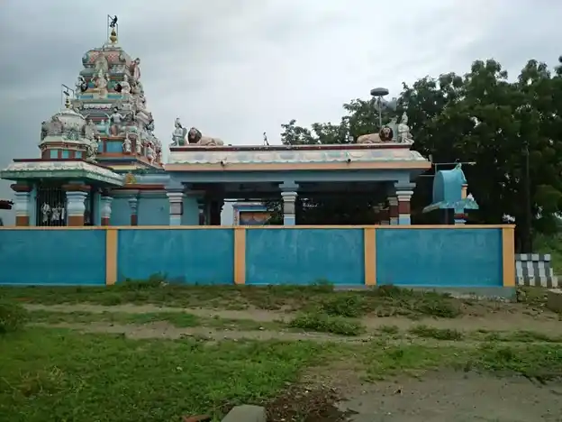 Arulmigu Padanthapuli Perumal (A) Iyyanar Temple, Navalakkampatti - 628720 அருள்மிகு படர்ந்தபுளி பெருமாள் மற்றும் ஐயனார் திருக்கோயில், Navalakkampatti - 628720, Thoothukudi - Ancient Temple Architecture and History Image 2
