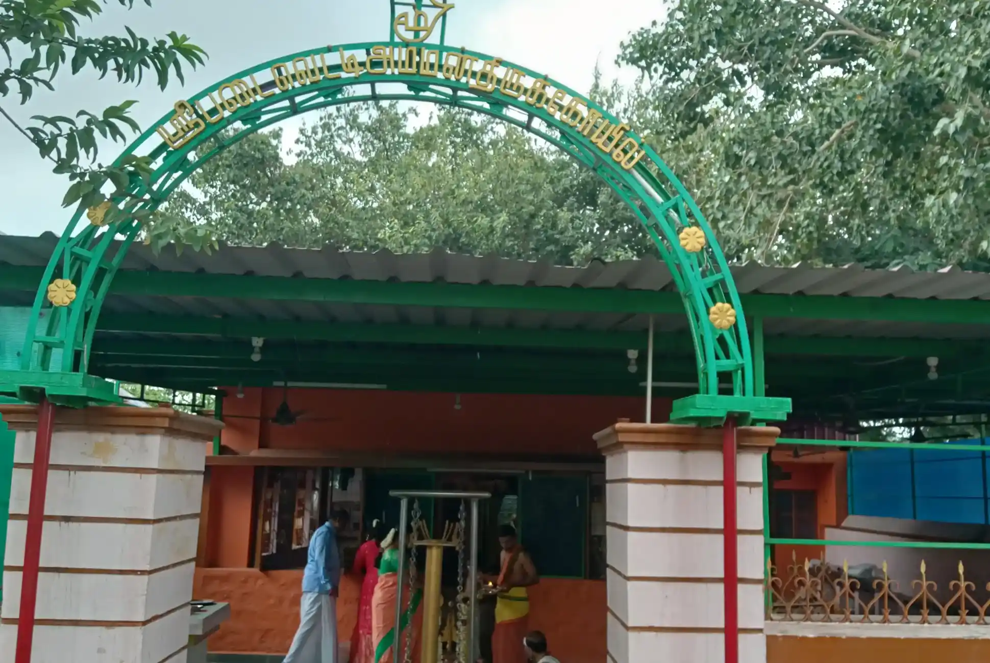 Arulmigu Padapattiamman Temple, Vilankurichy - 641035 அருள்மிகு படப்பட்டி அம்மன் திருக்கோயில், விலங்குறிச்சி - 641035, Coimbatore - Ancient Temple Architecture and History Image 3
