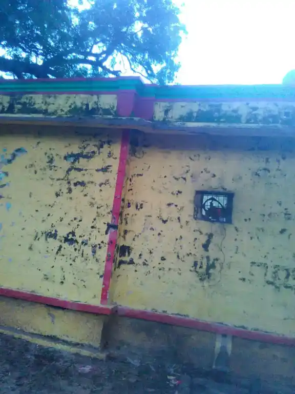 Arulmigu Padavettamman Temple, Chekkidi Kuppam - 632404